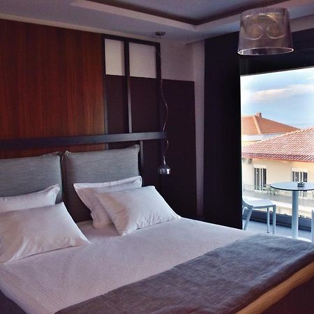 Alexander Inn Stavros  Luaran gambar