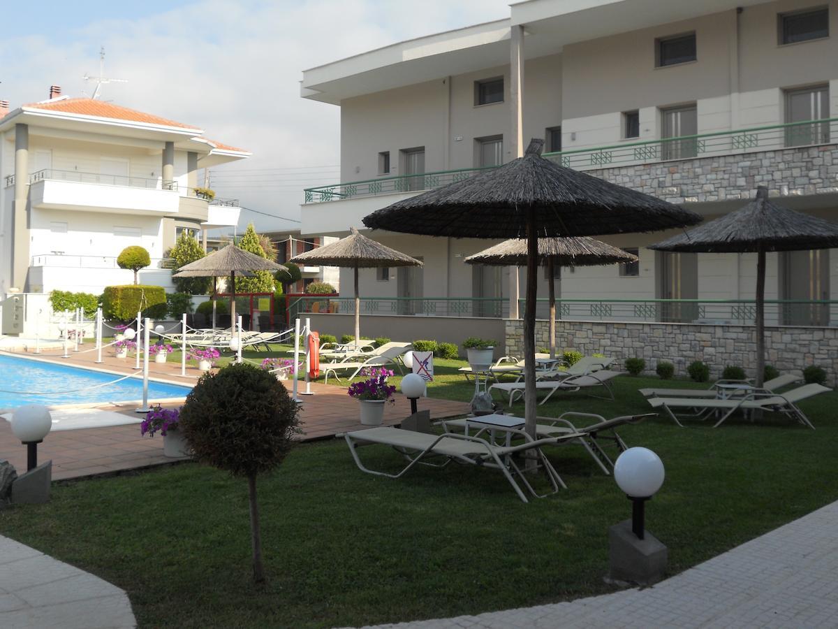 Alexander Inn Stavros  Luaran gambar