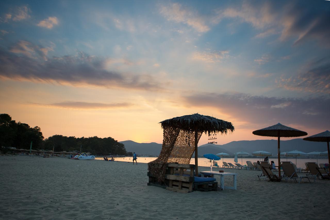 Alexander Inn Stavros  Luaran gambar