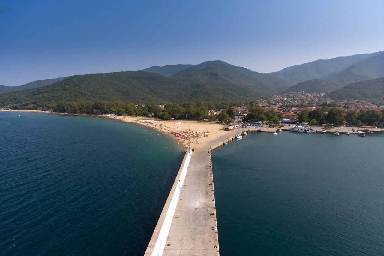 Alexander Inn Stavros  Luaran gambar