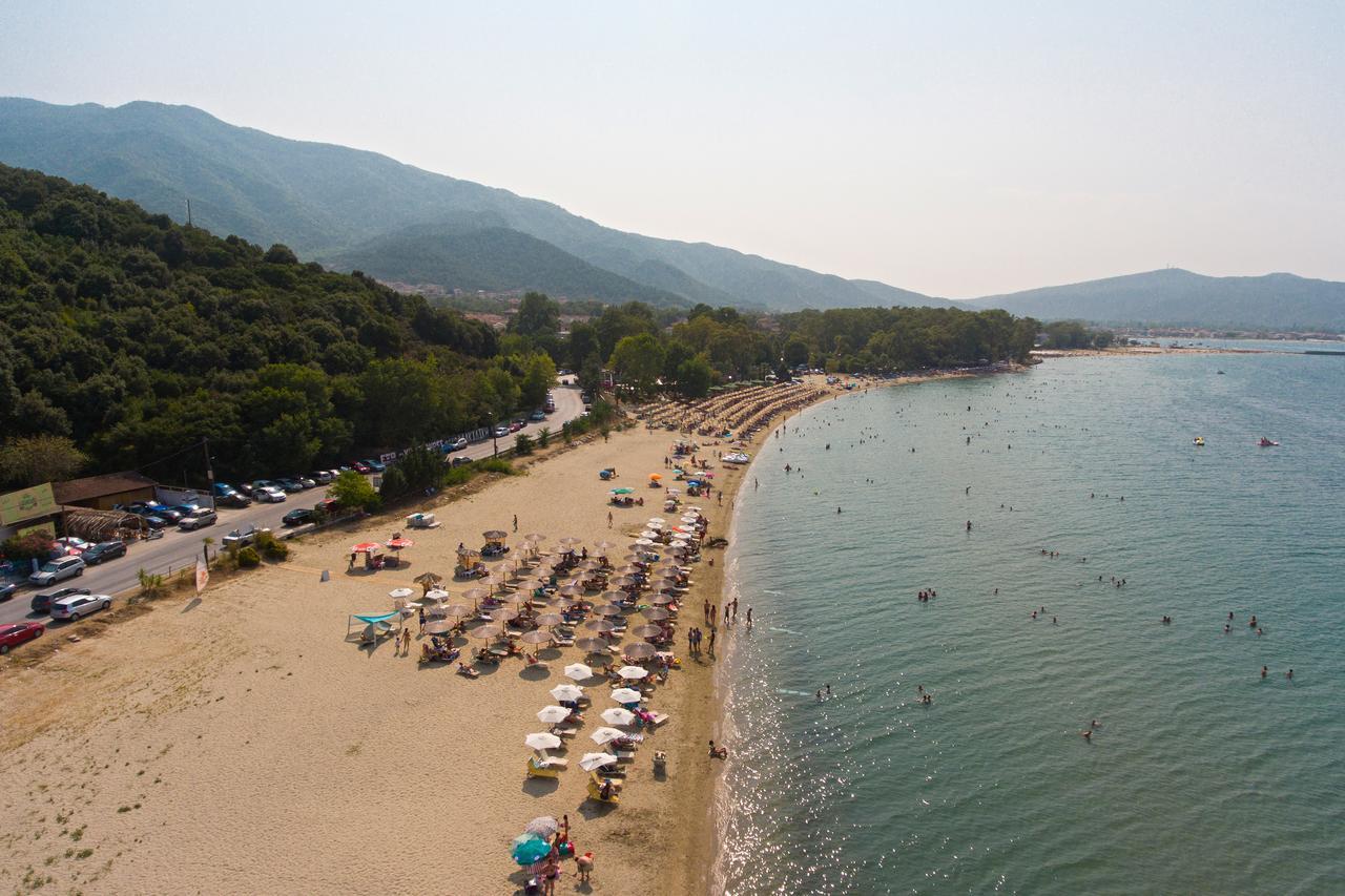 Alexander Inn Stavros  Luaran gambar