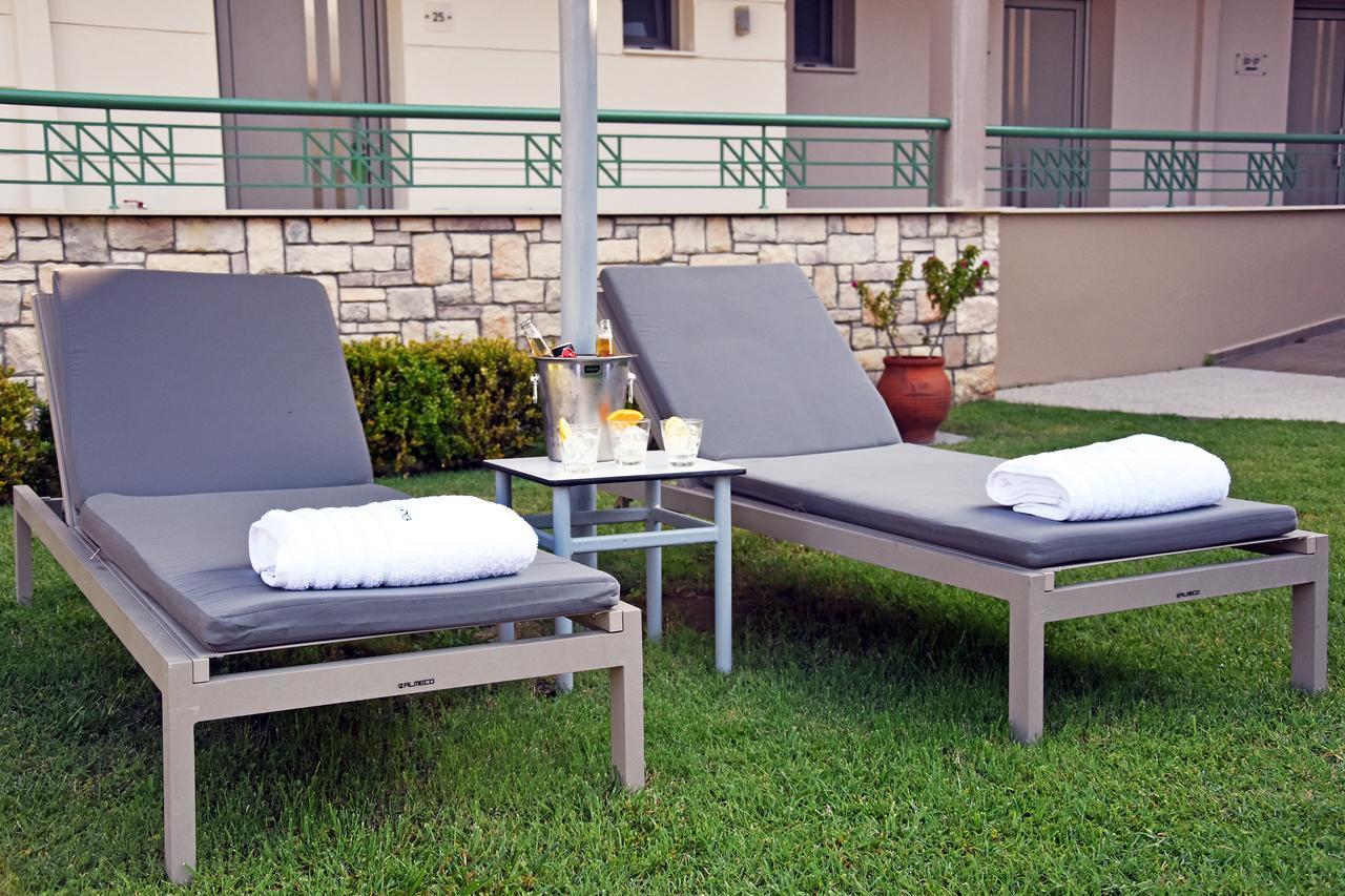 Alexander Inn Stavros  Luaran gambar