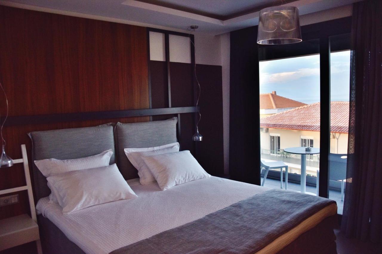 Alexander Inn Stavros  Luaran gambar